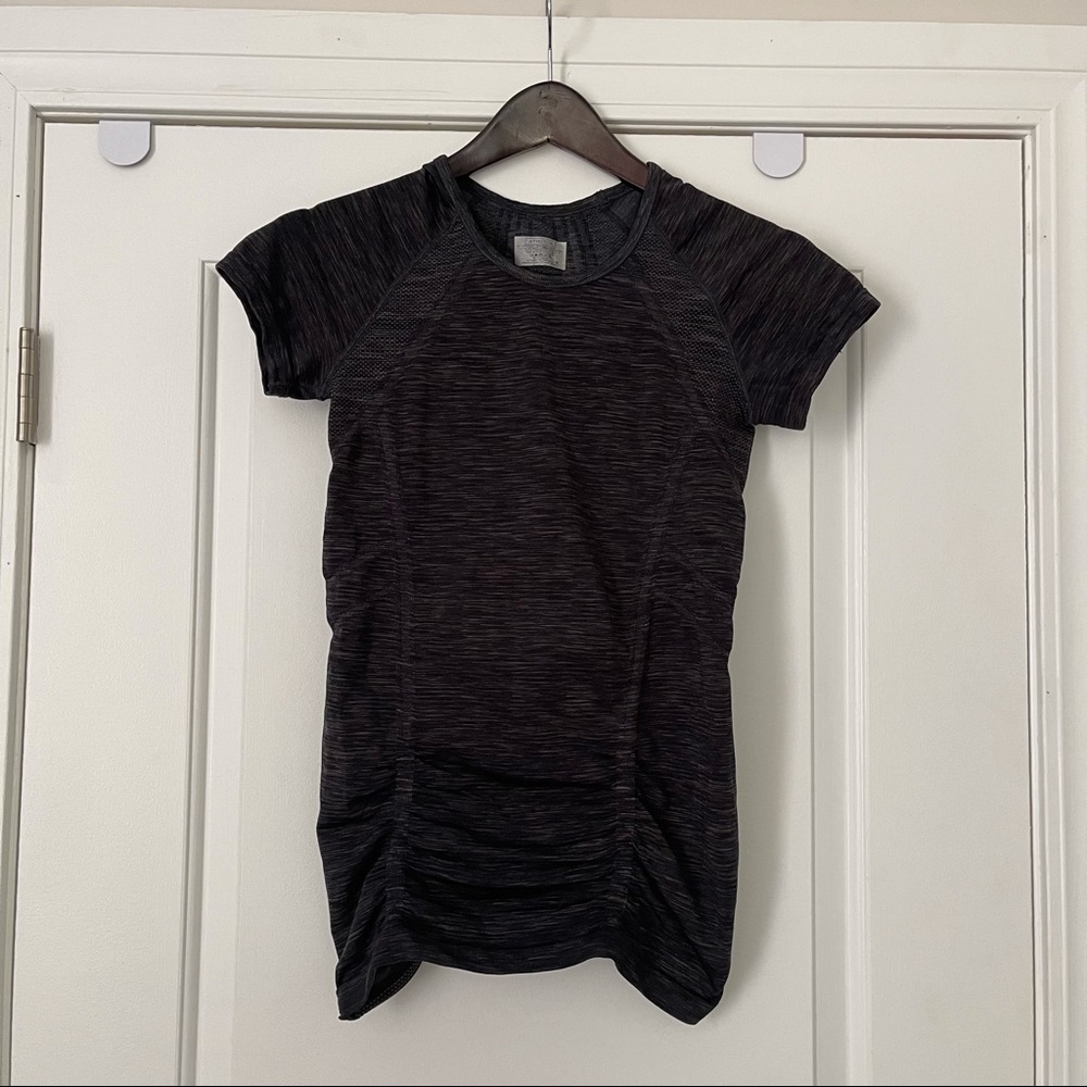 Athleta top